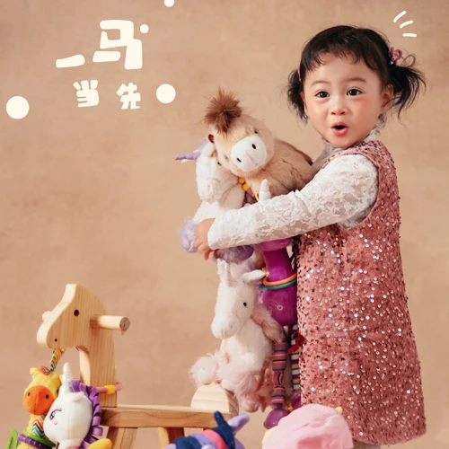 深圳芳妮豆丁儿童摄影 一马当先