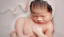 宝宝为什么会吐奶？