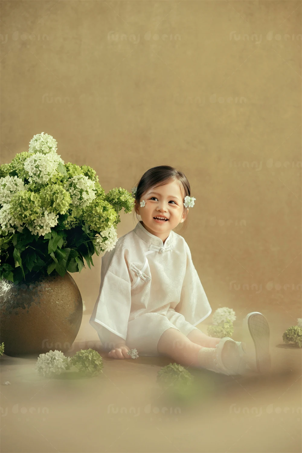 芳妮豆丁儿童摄影 花下童扇